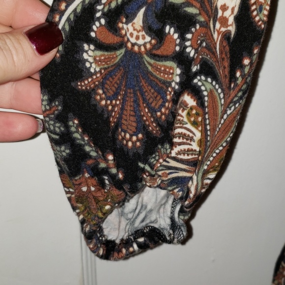 💘3 for $10💘 American Eagle-Romper with Pockets - Picture 3 of 5